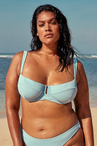 voluptuous